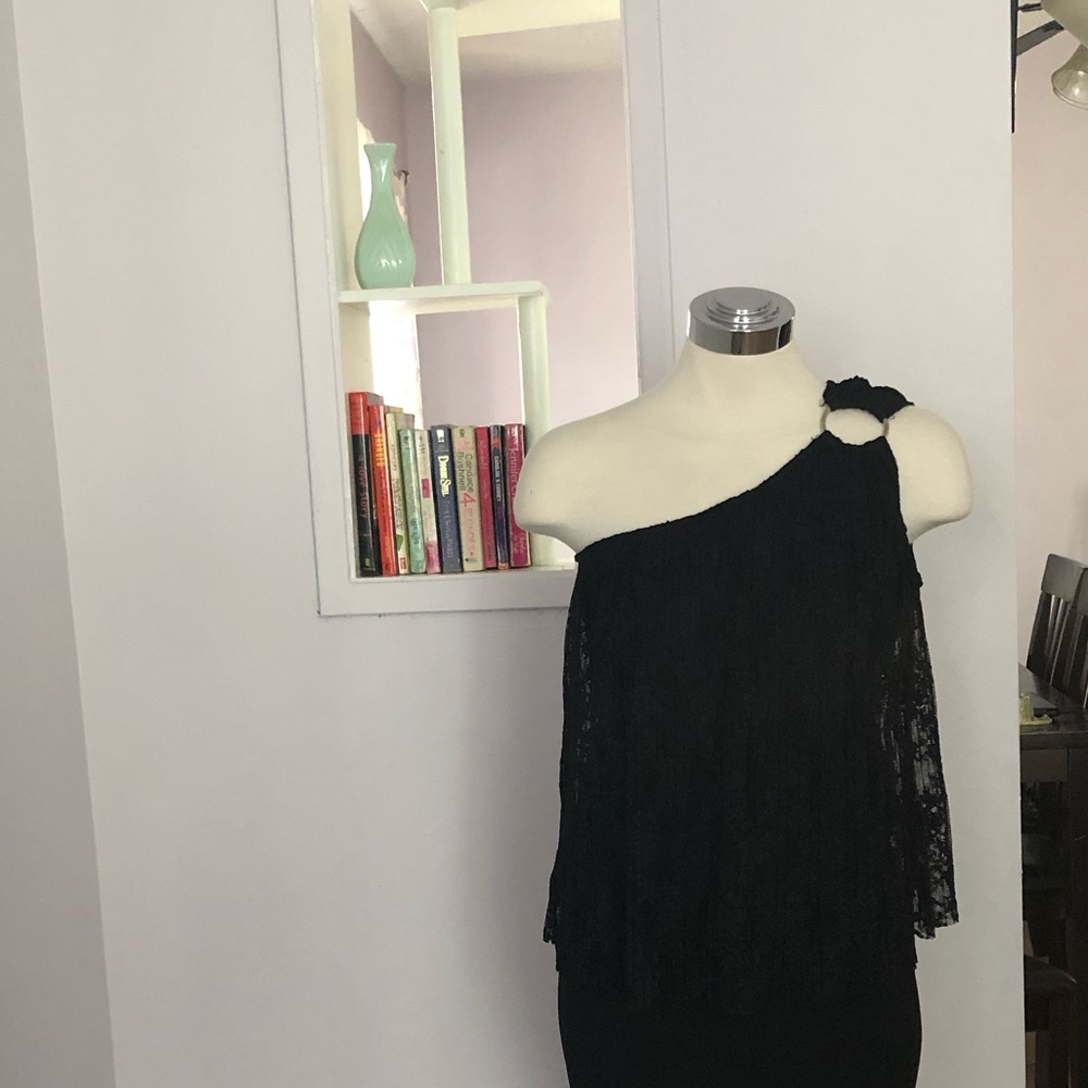 Lily black top 🌵(on sale)